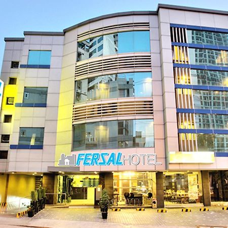 Fersal Hotel Neptune Makati Makati City Exterior photo